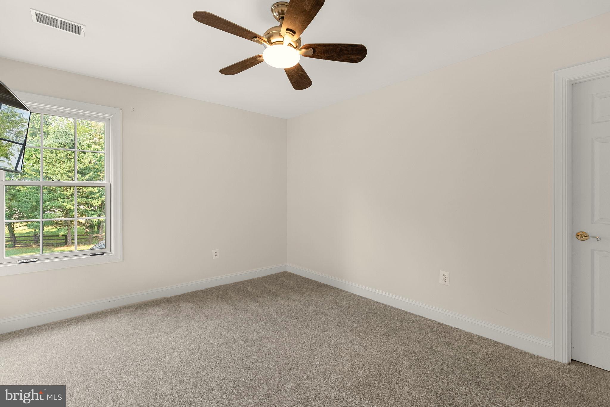 40320 Lovettsville Rd
