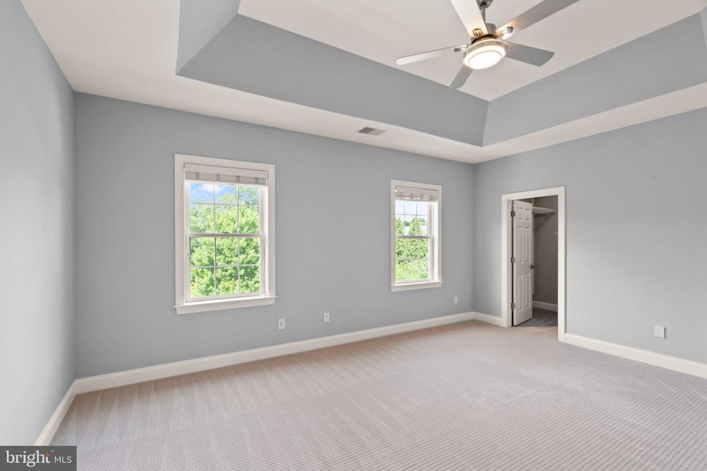 113 Amalfi Ct