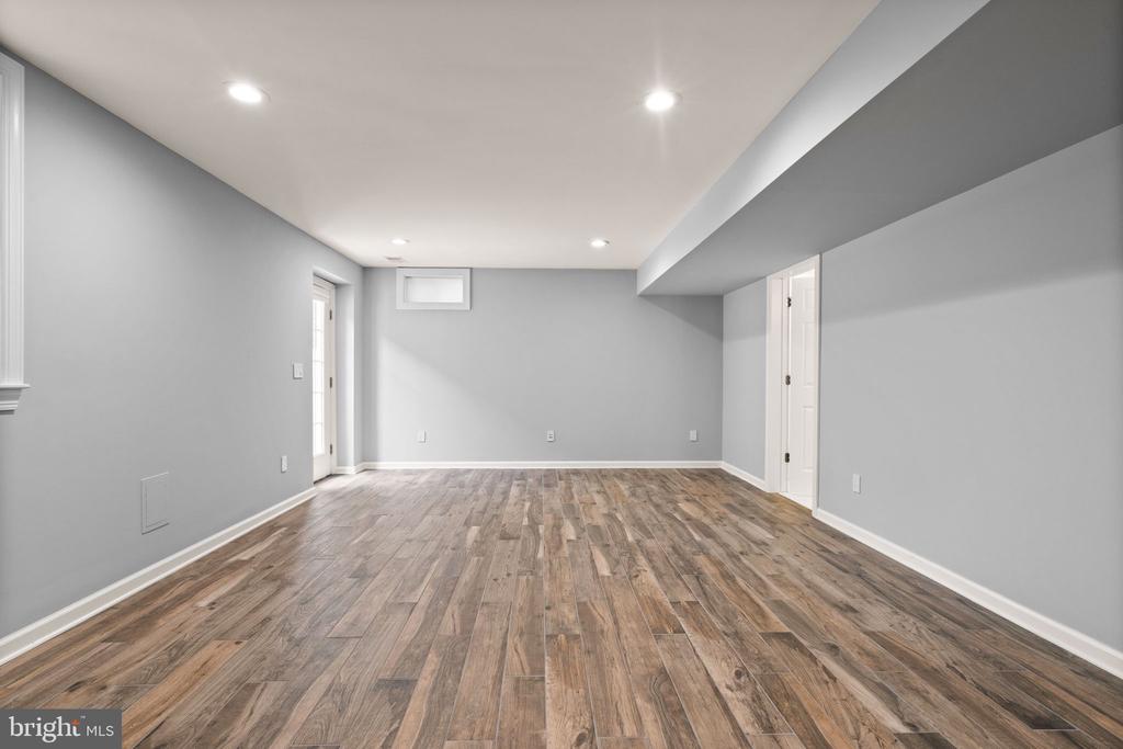 113 Amalfi Ct