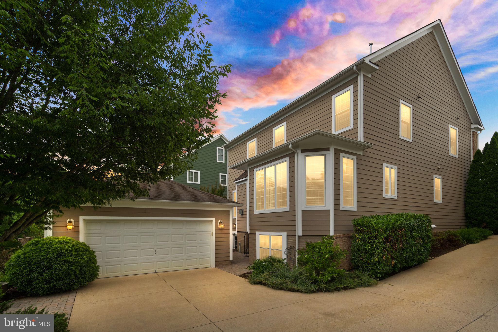 113 Amalfi Ct