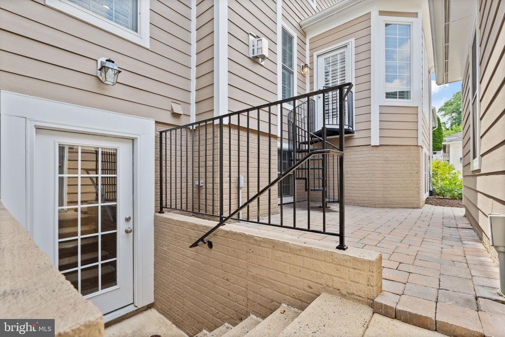 113 Amalfi Ct