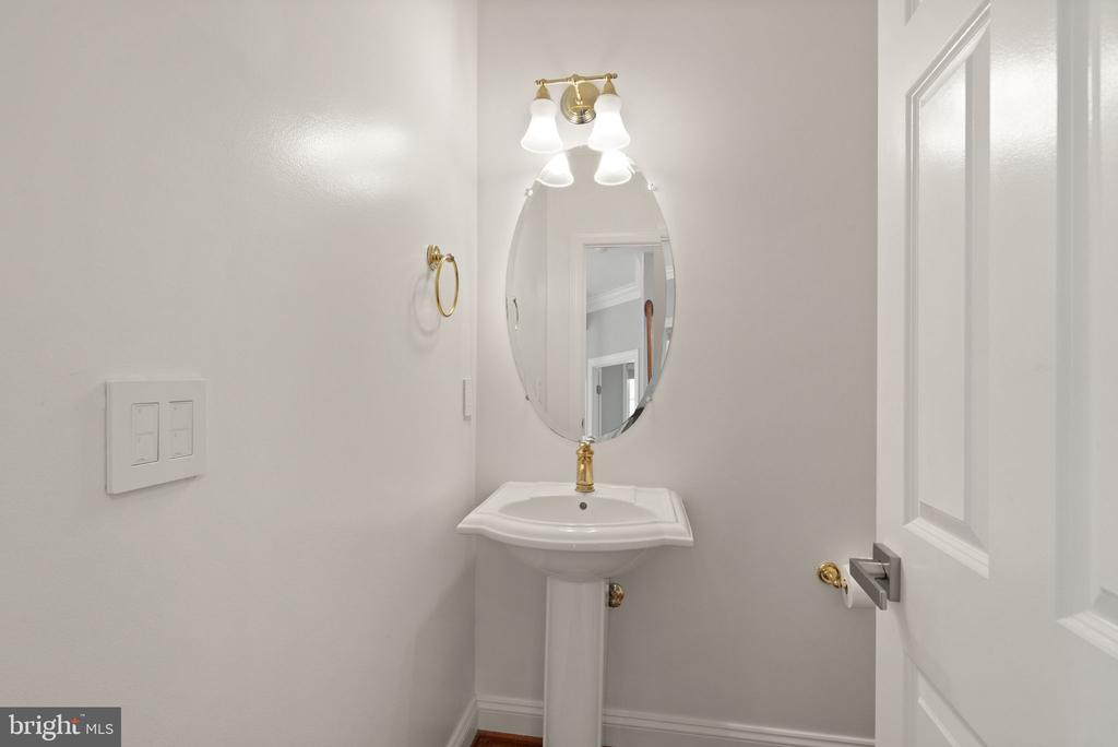 113 Amalfi Ct