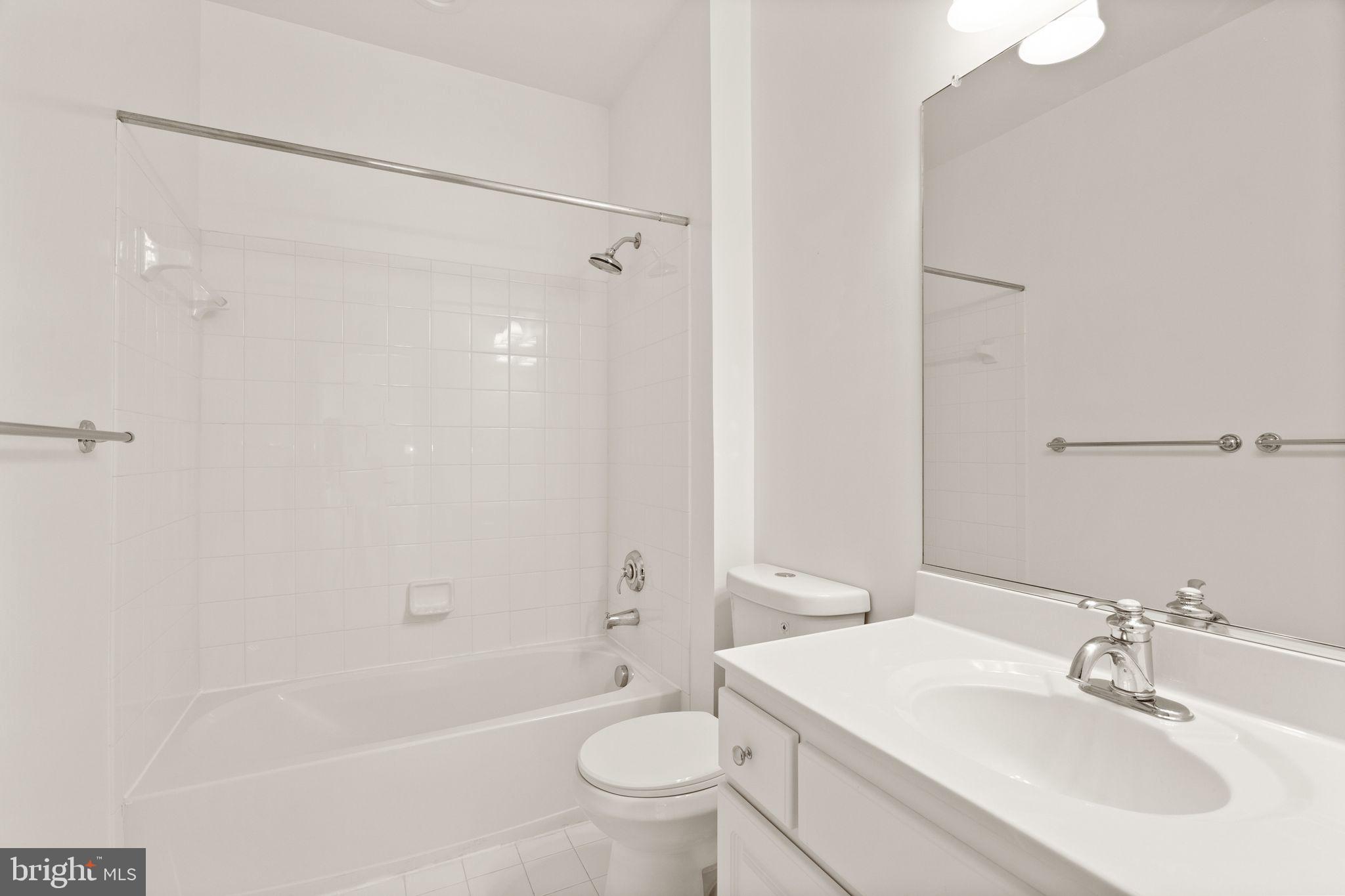 113 Amalfi Ct