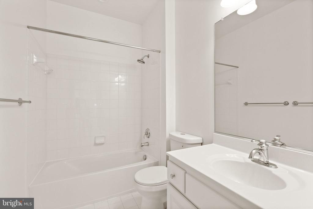 113 Amalfi Ct
