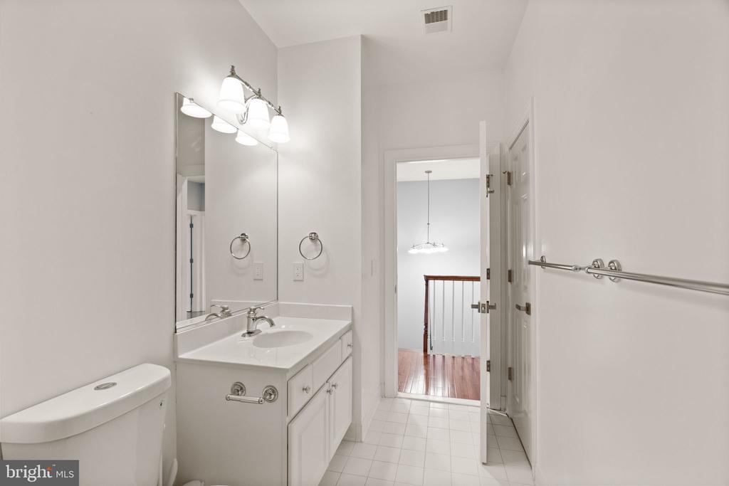113 Amalfi Ct