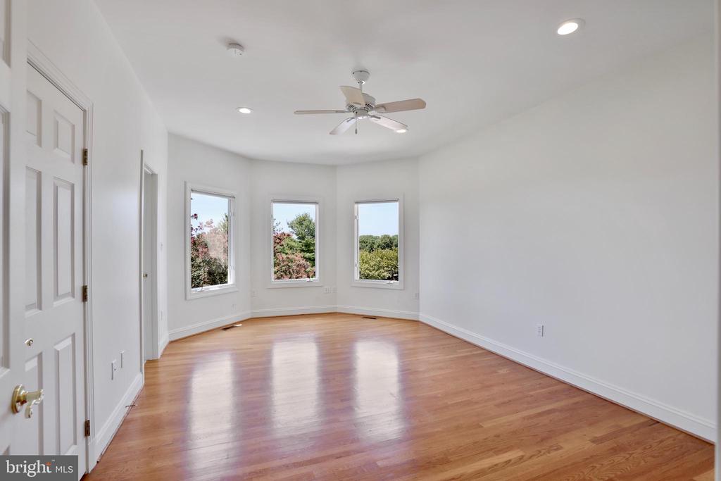 15200 Highview Ct