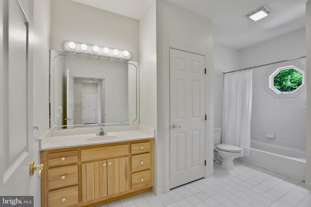15200 Highview Ct