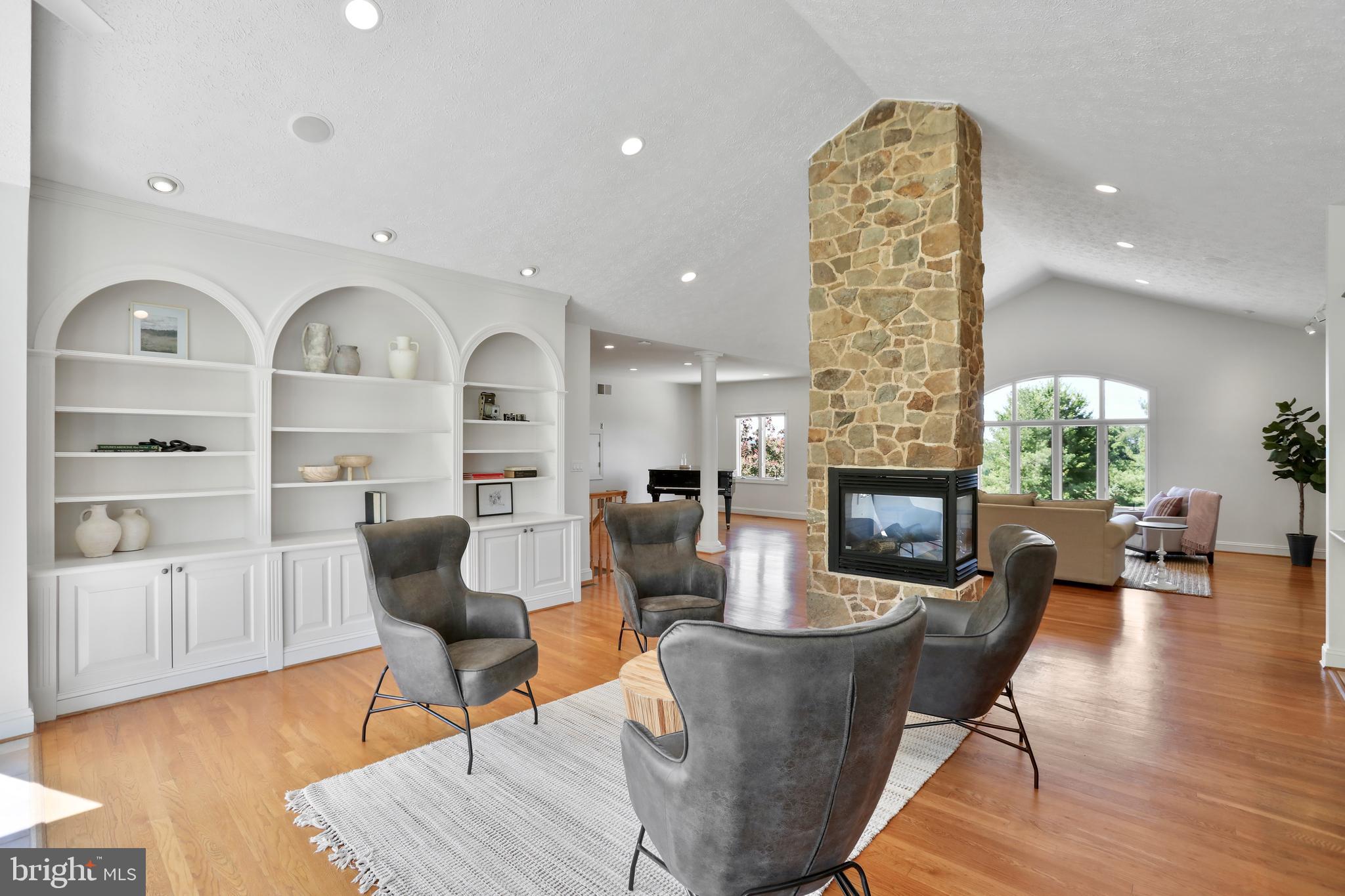15200 Highview Ct