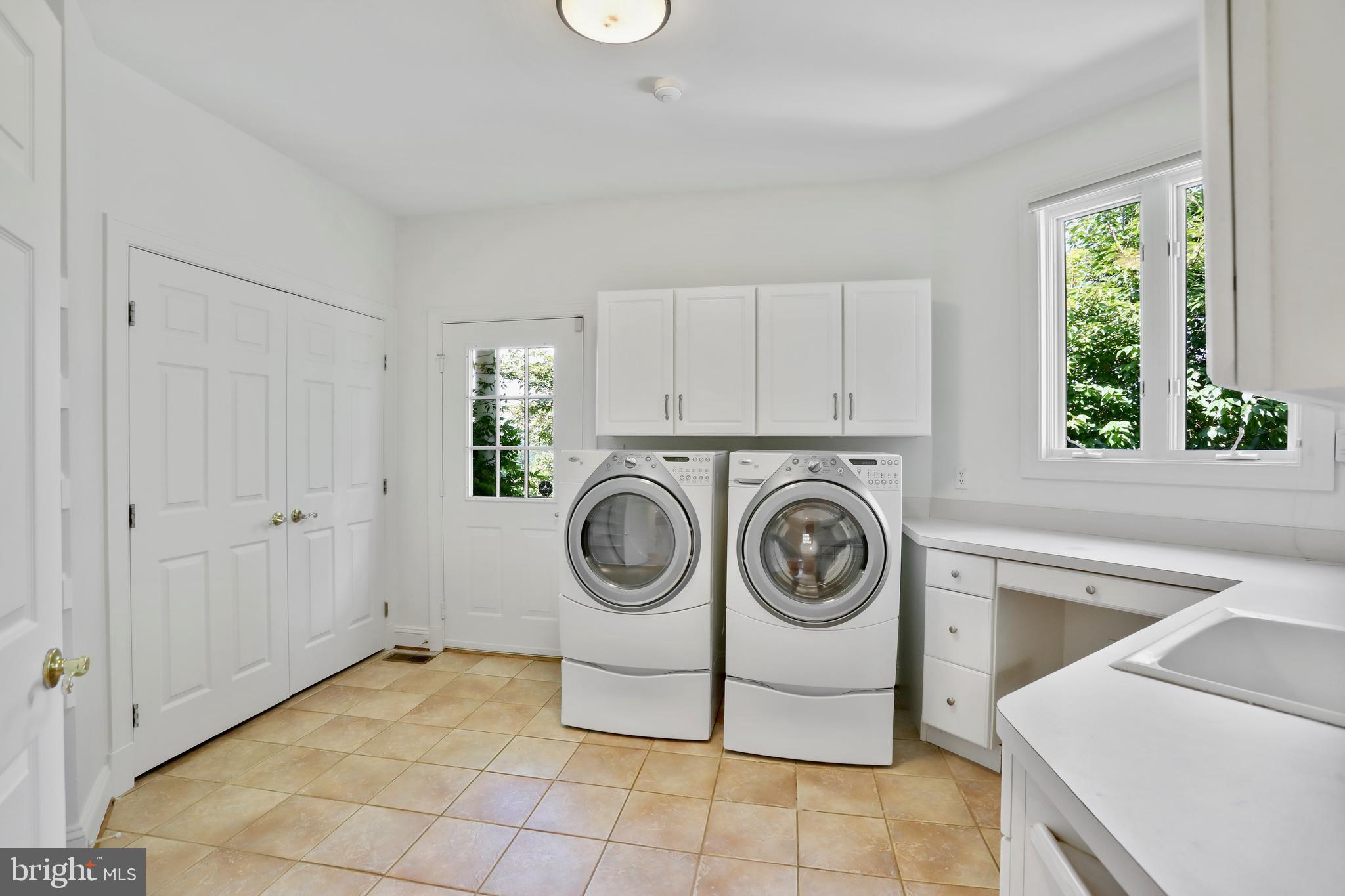 15200 Highview Ct