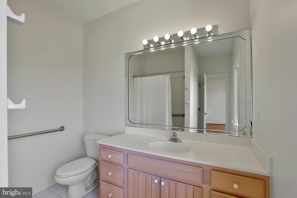 15200 Highview Ct