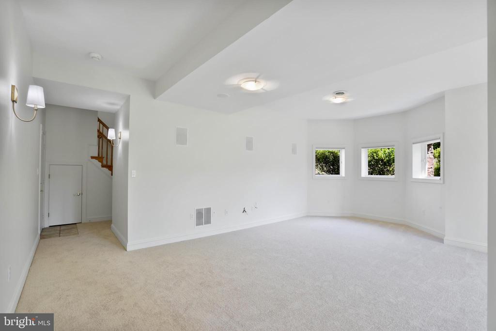 15200 Highview Ct