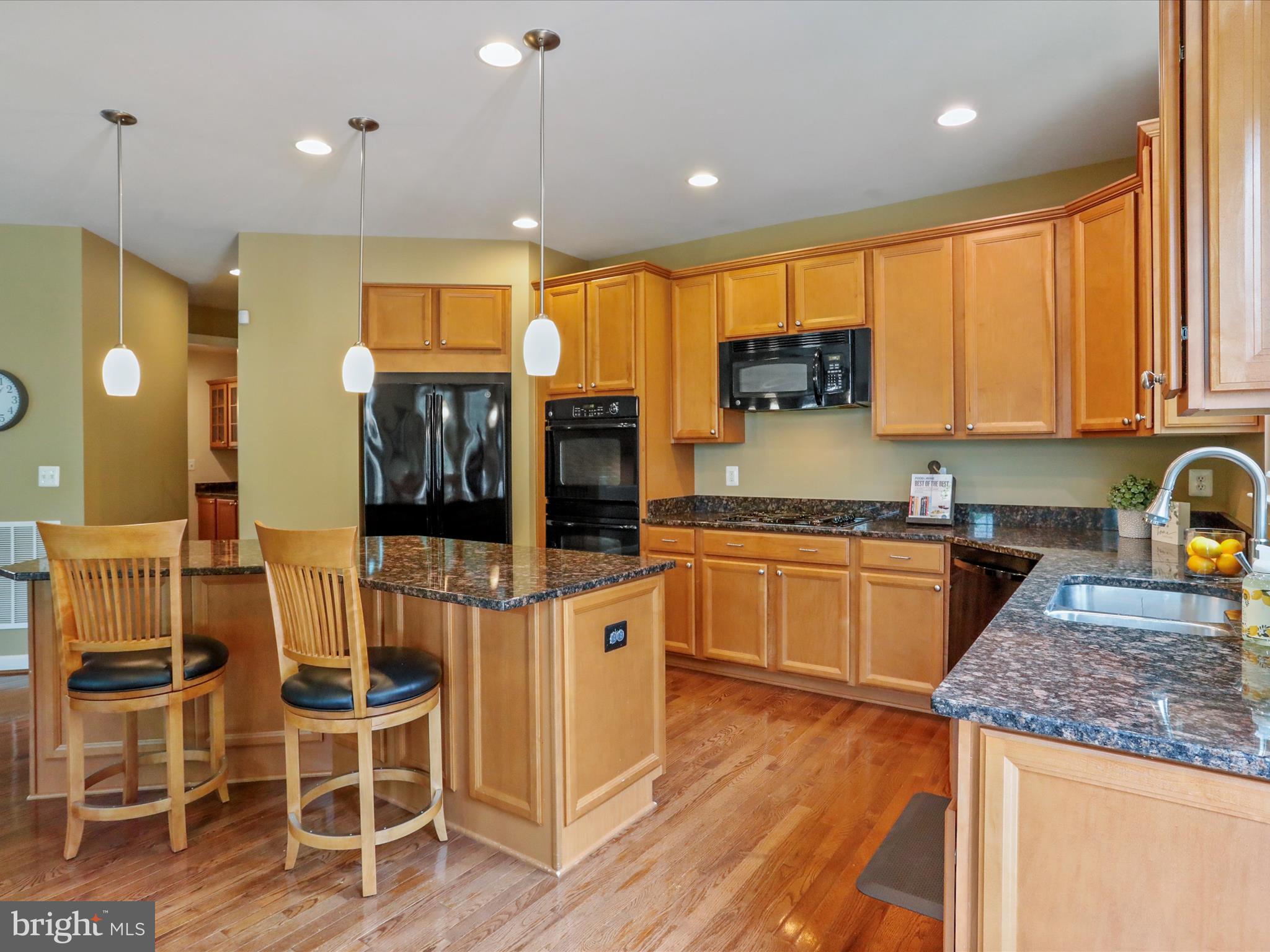 40594 Banshee Dr
