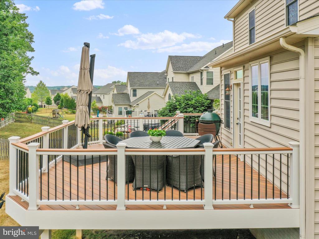 40594 Banshee Dr