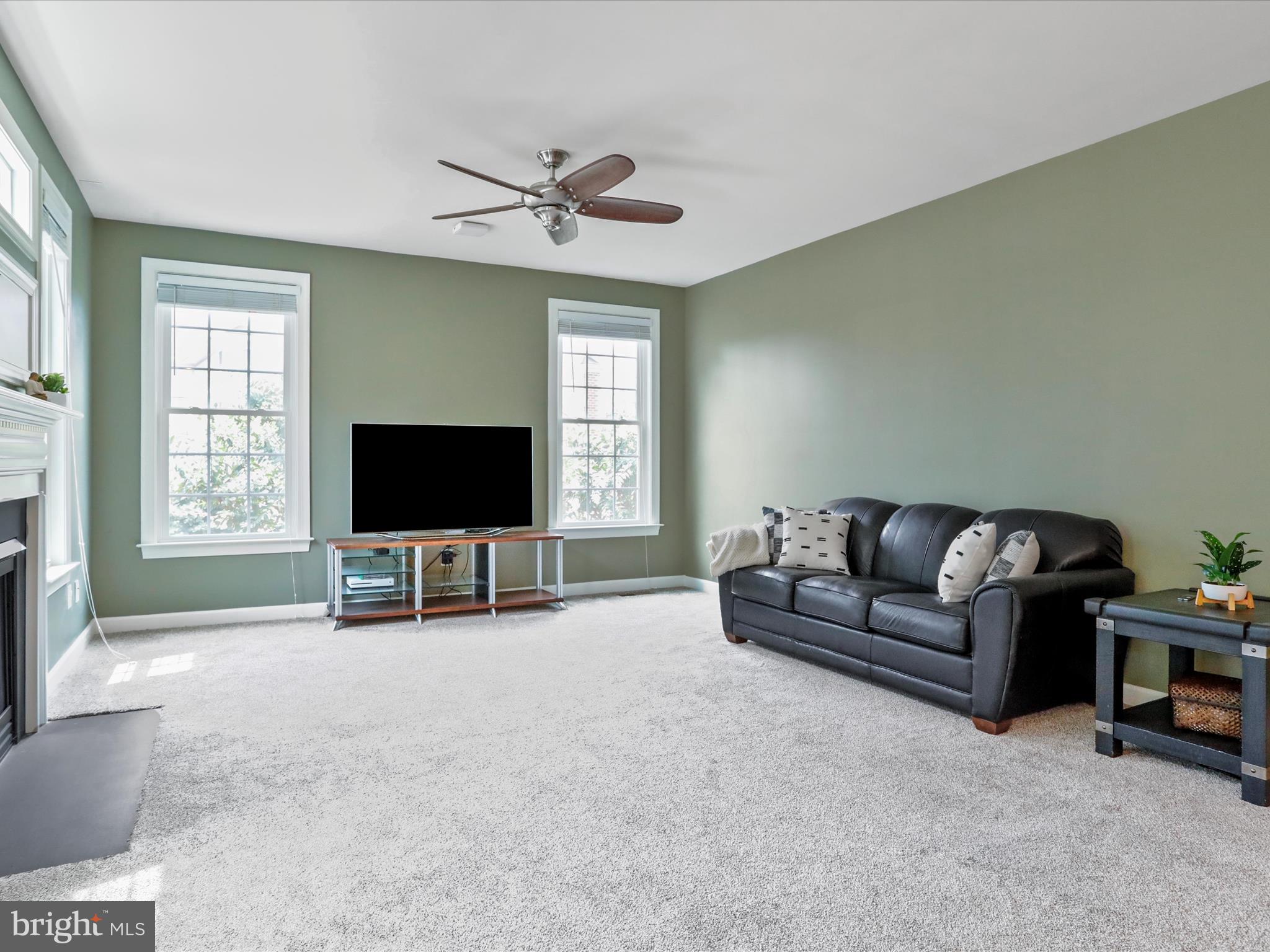 40594 Banshee Dr