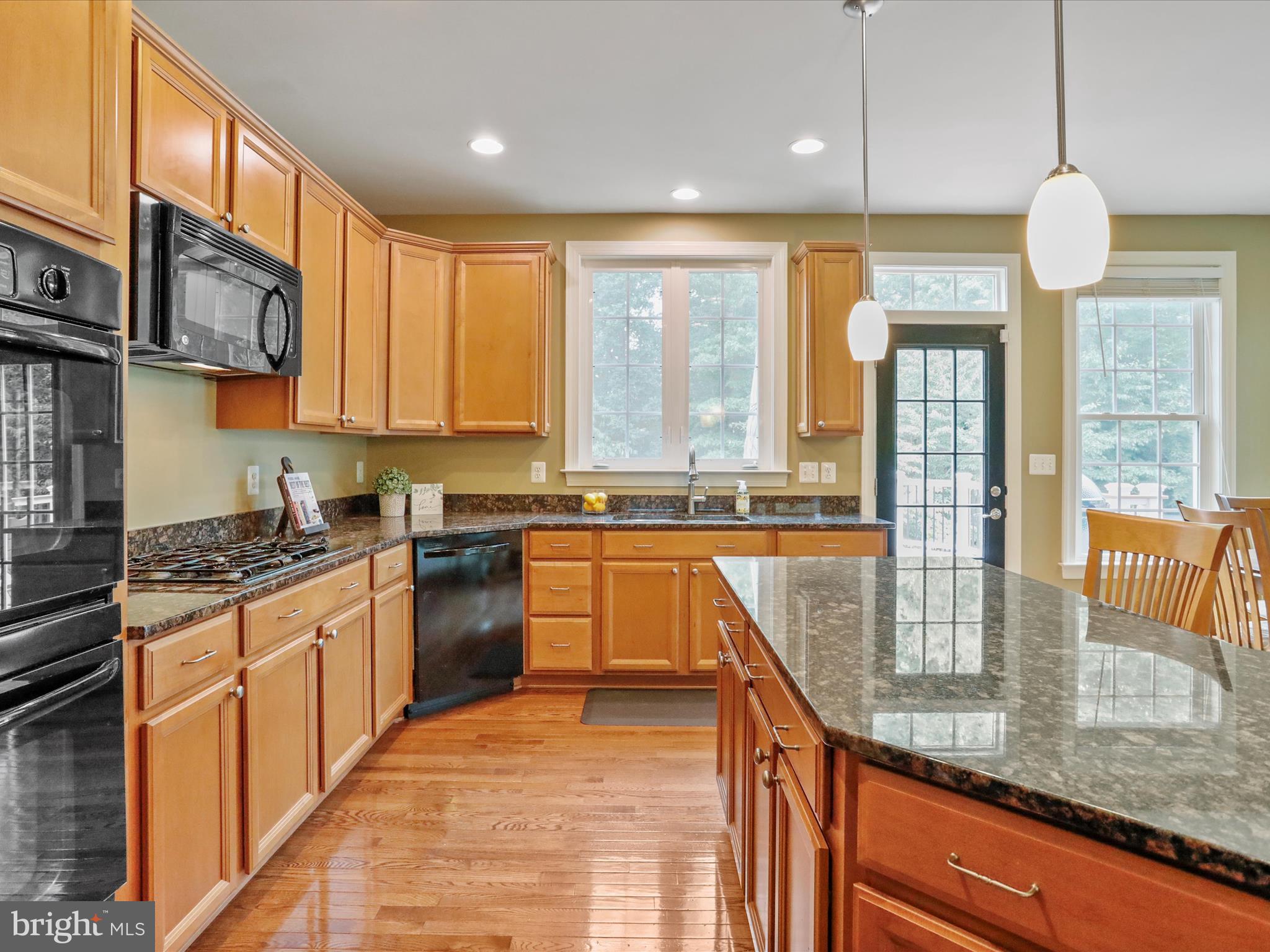 40594 Banshee Dr