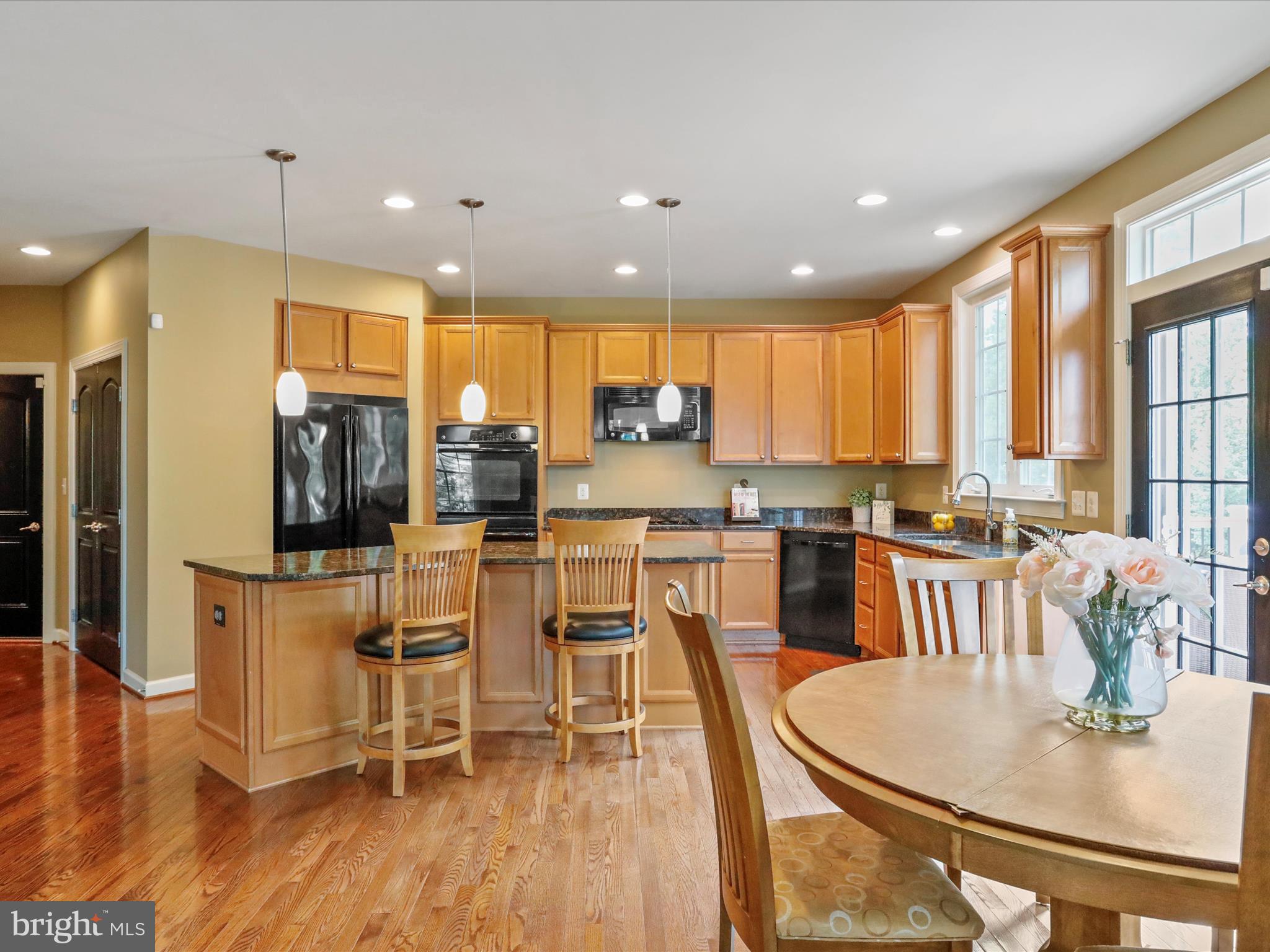 40594 Banshee Dr