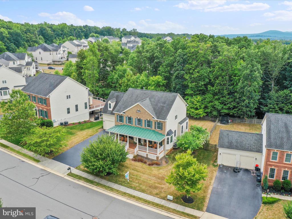 40594 Banshee Dr