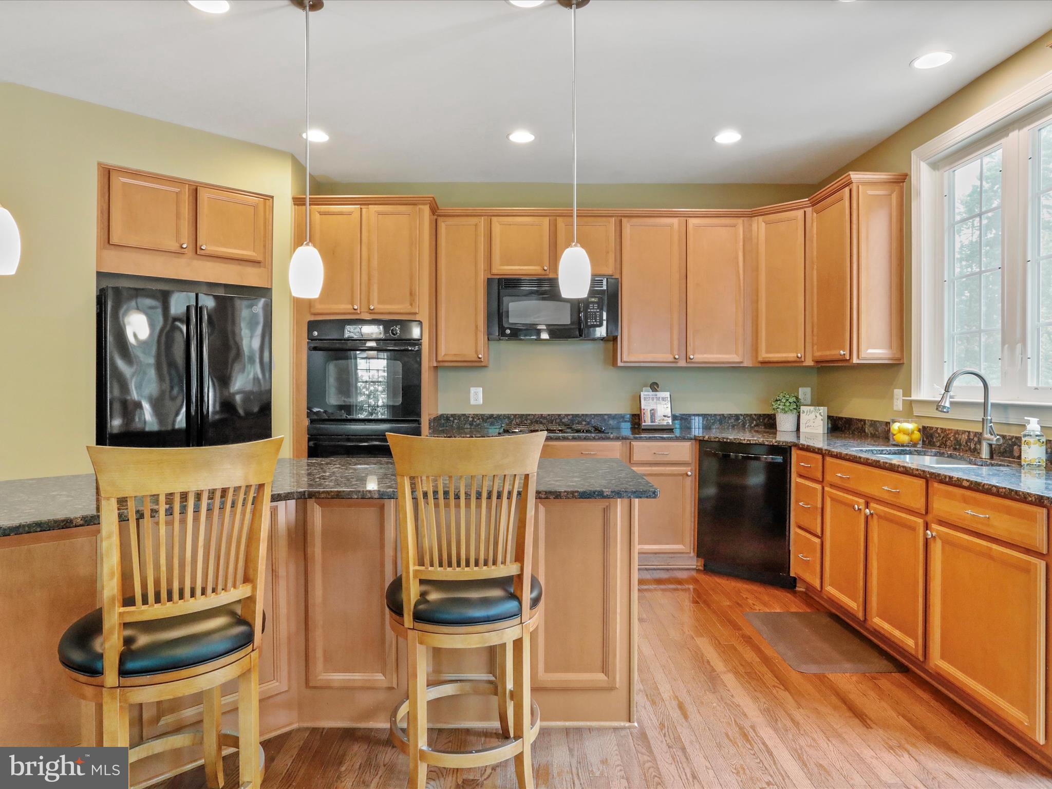 40594 Banshee Dr