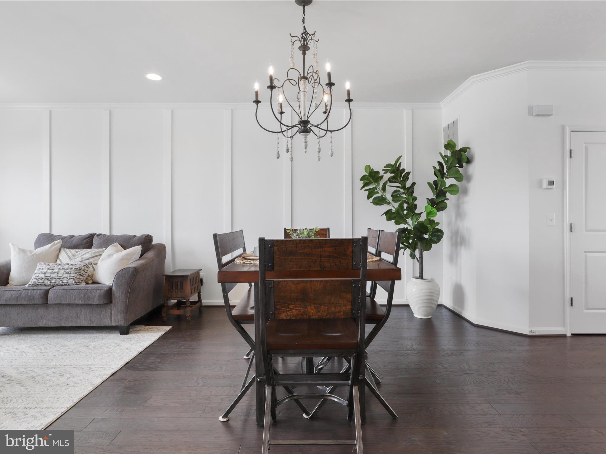 42361 Dogwood Glen Sq