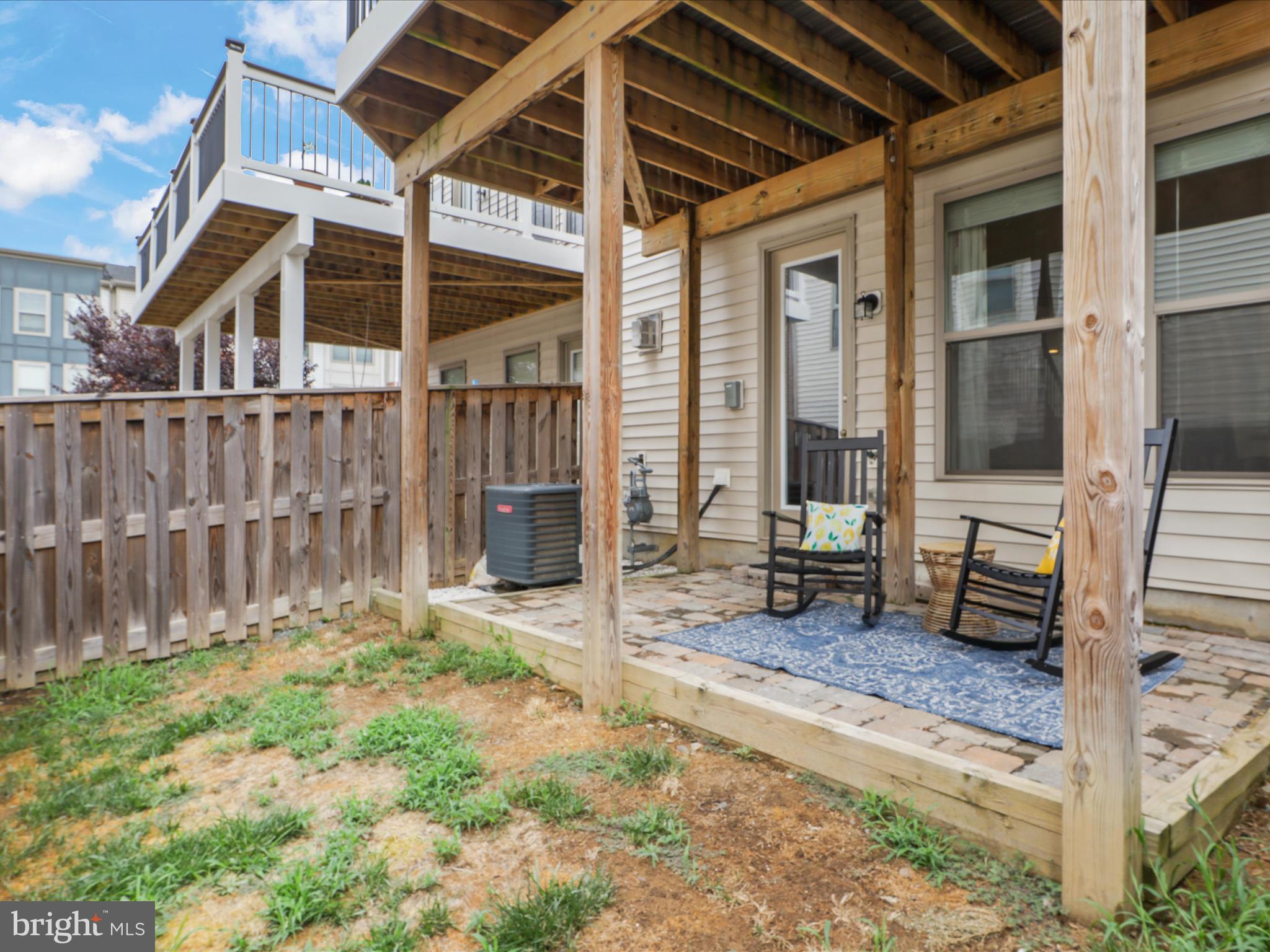 42361 Dogwood Glen Sq