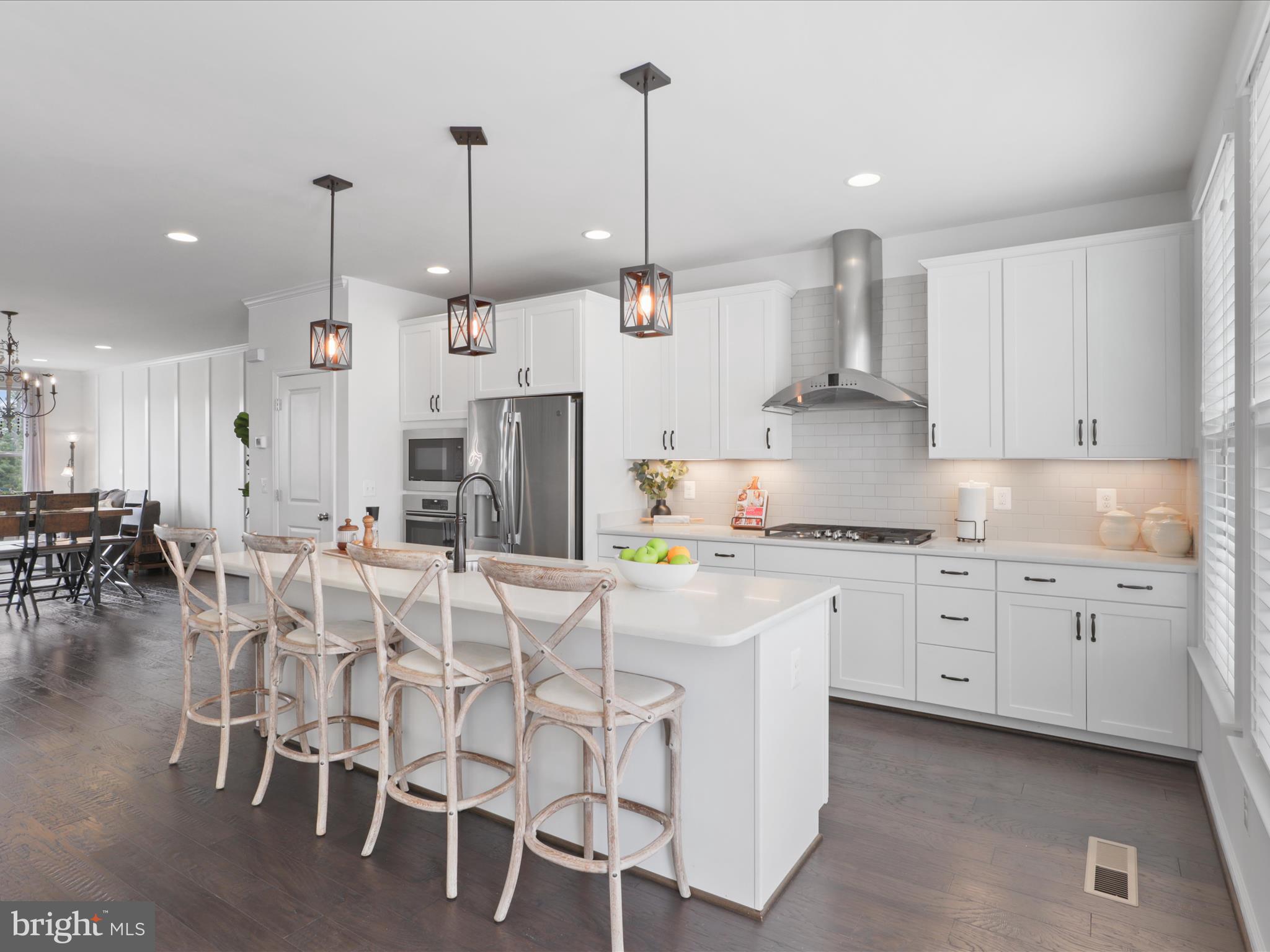 42361 Dogwood Glen Sq