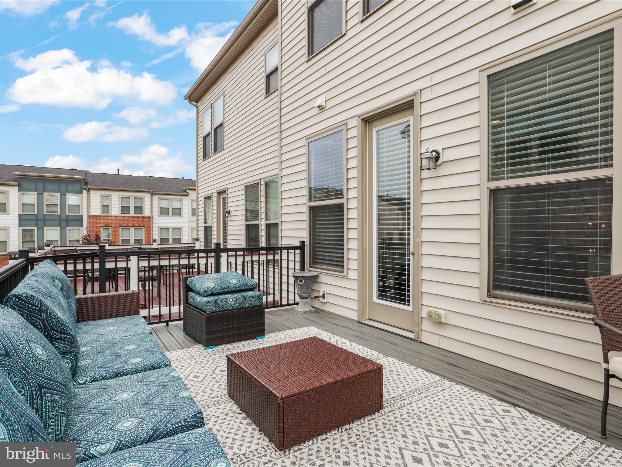 42361 Dogwood Glen Sq