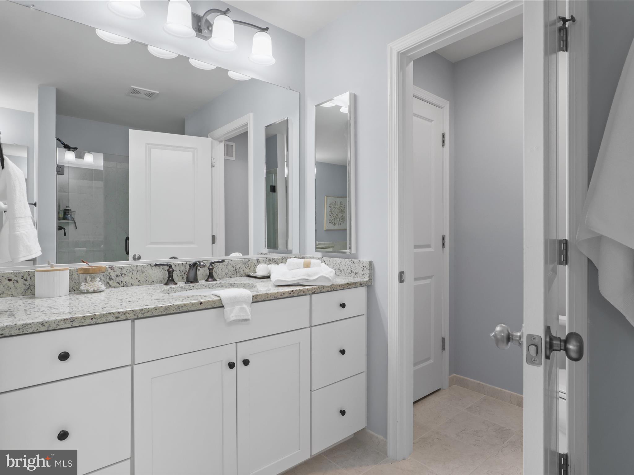 42361 Dogwood Glen Sq