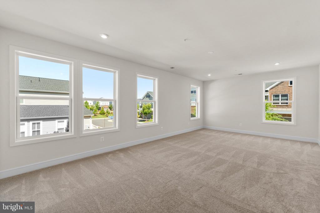 23679 Bolton Crescent #12-201
