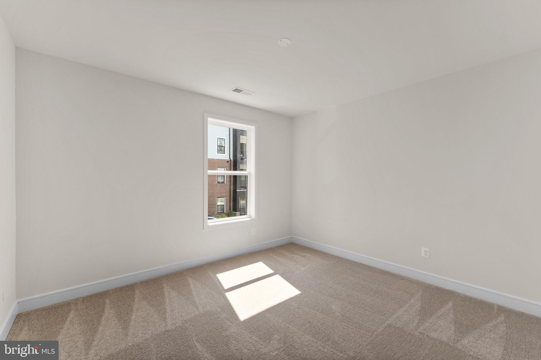 23679 Bolton Crescent #12-201