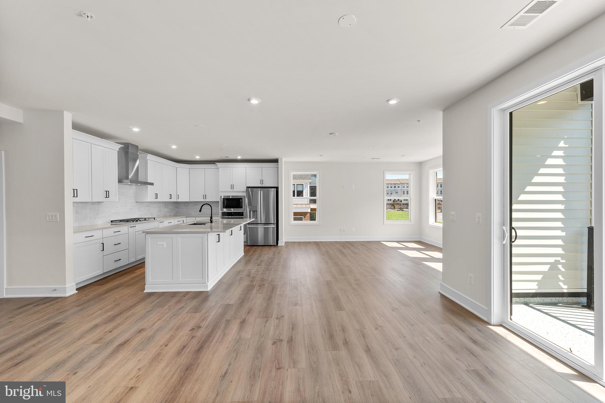 23679 Bolton Crescent #12-201