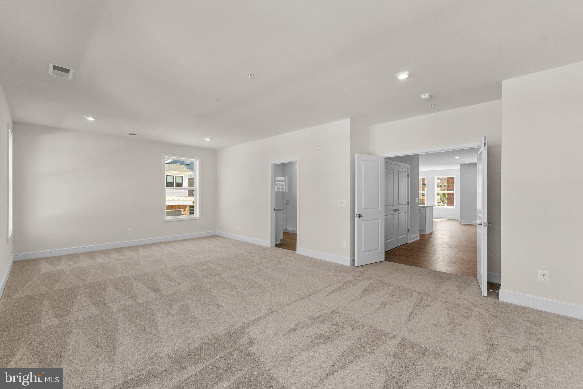 23679 Bolton Crescent #12-201