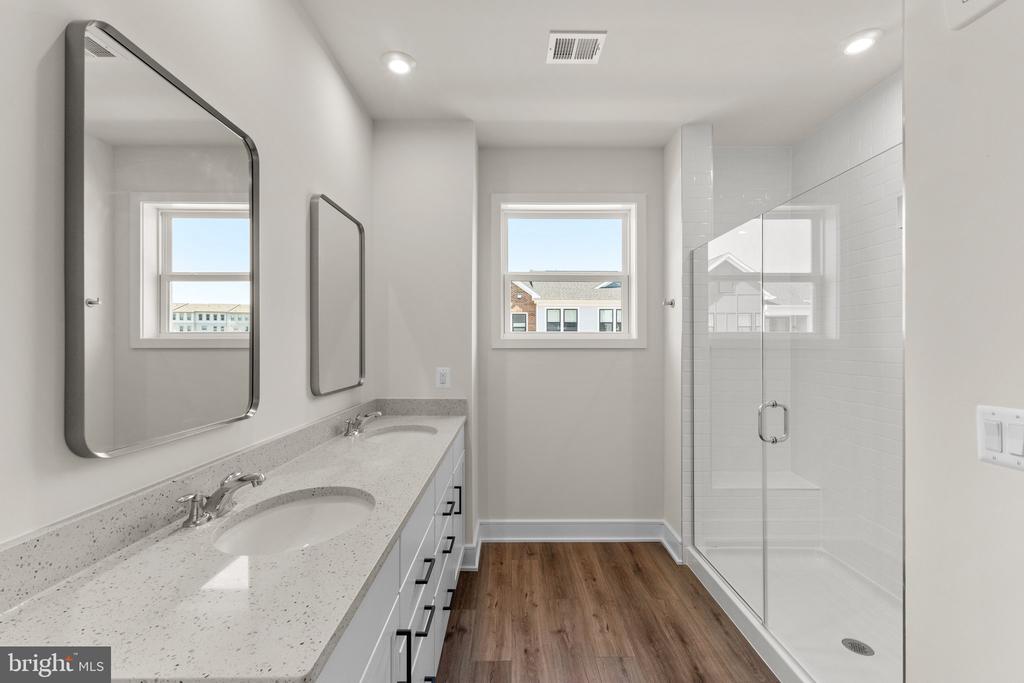 23679 Bolton Crescent #12-201