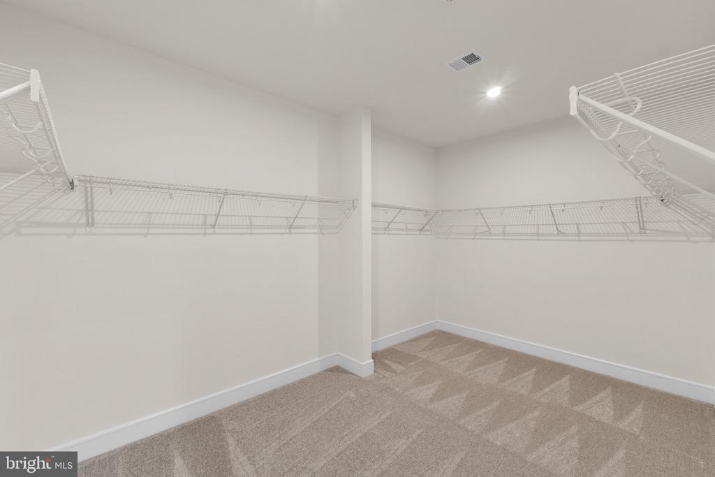 23679 Bolton Crescent #12-201