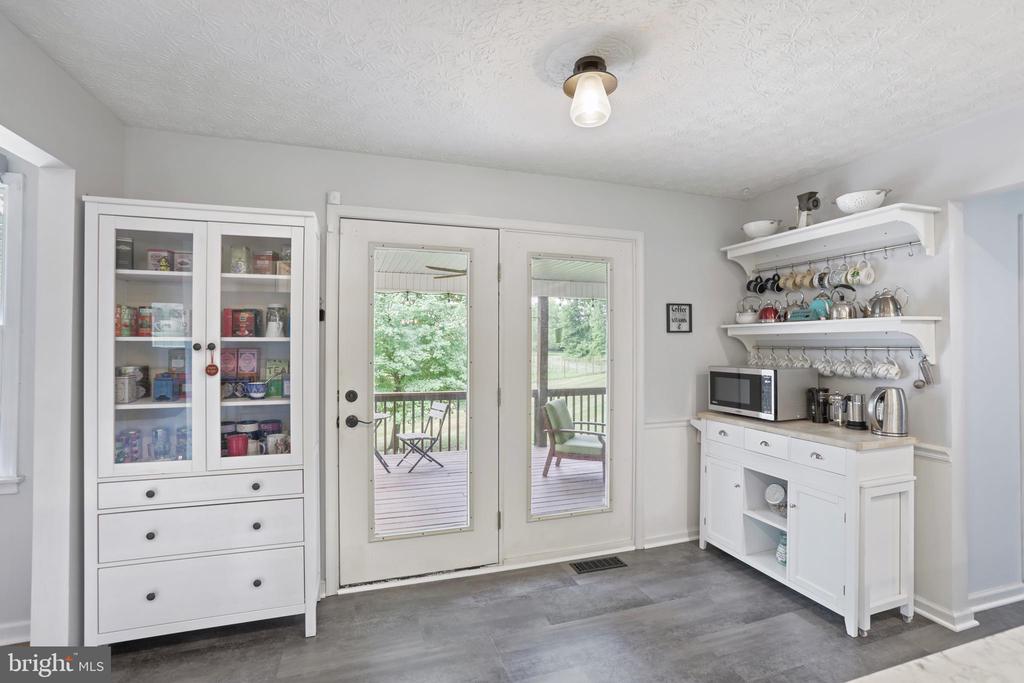37671 Cooksville Rd
