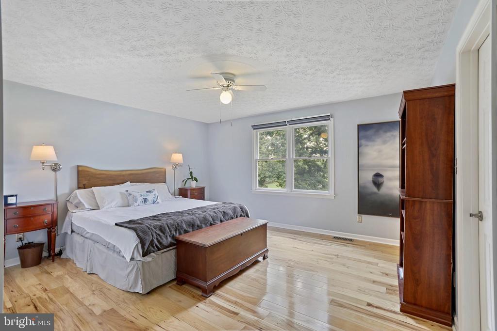 37671 Cooksville Rd
