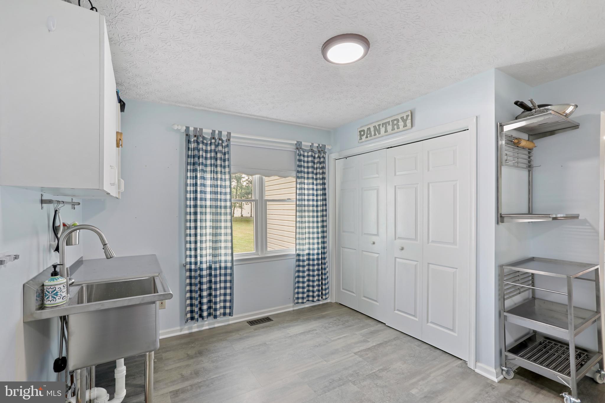 37671 Cooksville Rd