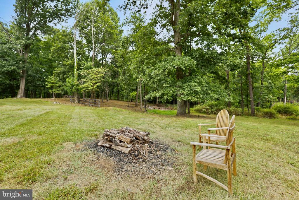 37671 Cooksville Rd