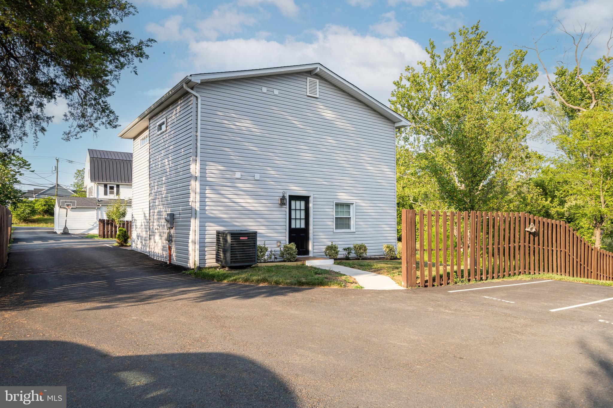 41223 LITTLE RIVER TPKE