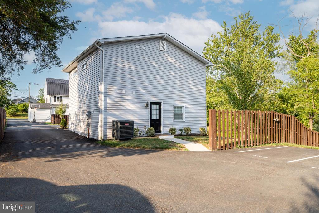 41223 LITTLE RIVER TPKE