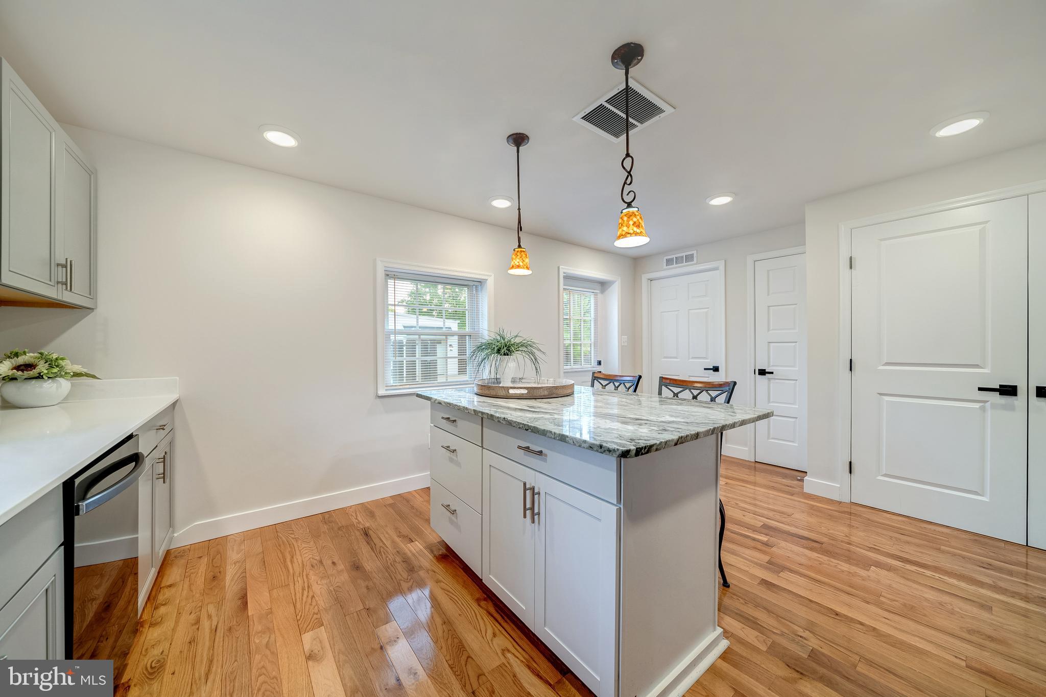 41223 LITTLE RIVER TPKE