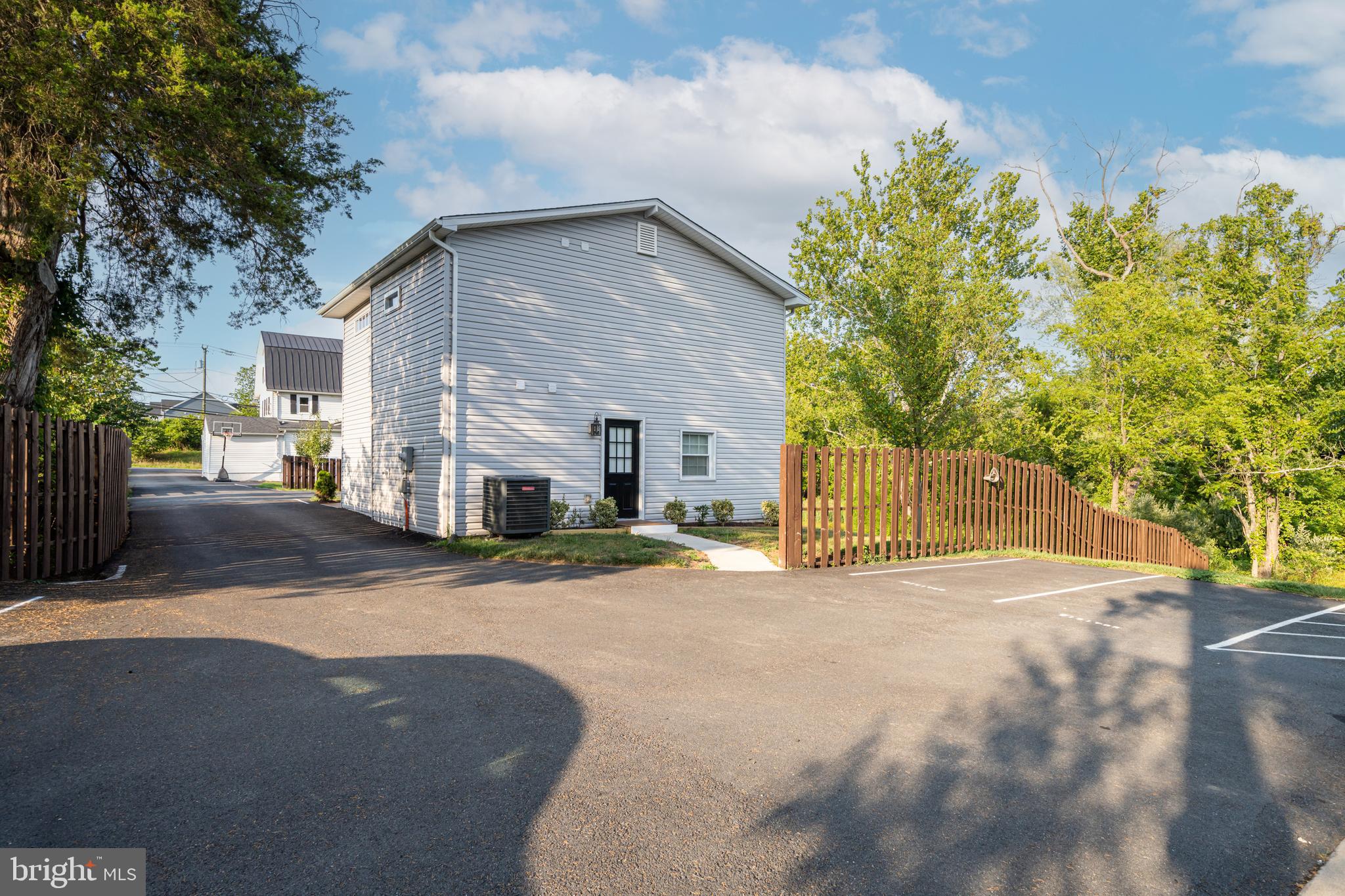 41223 LITTLE RIVER TPKE