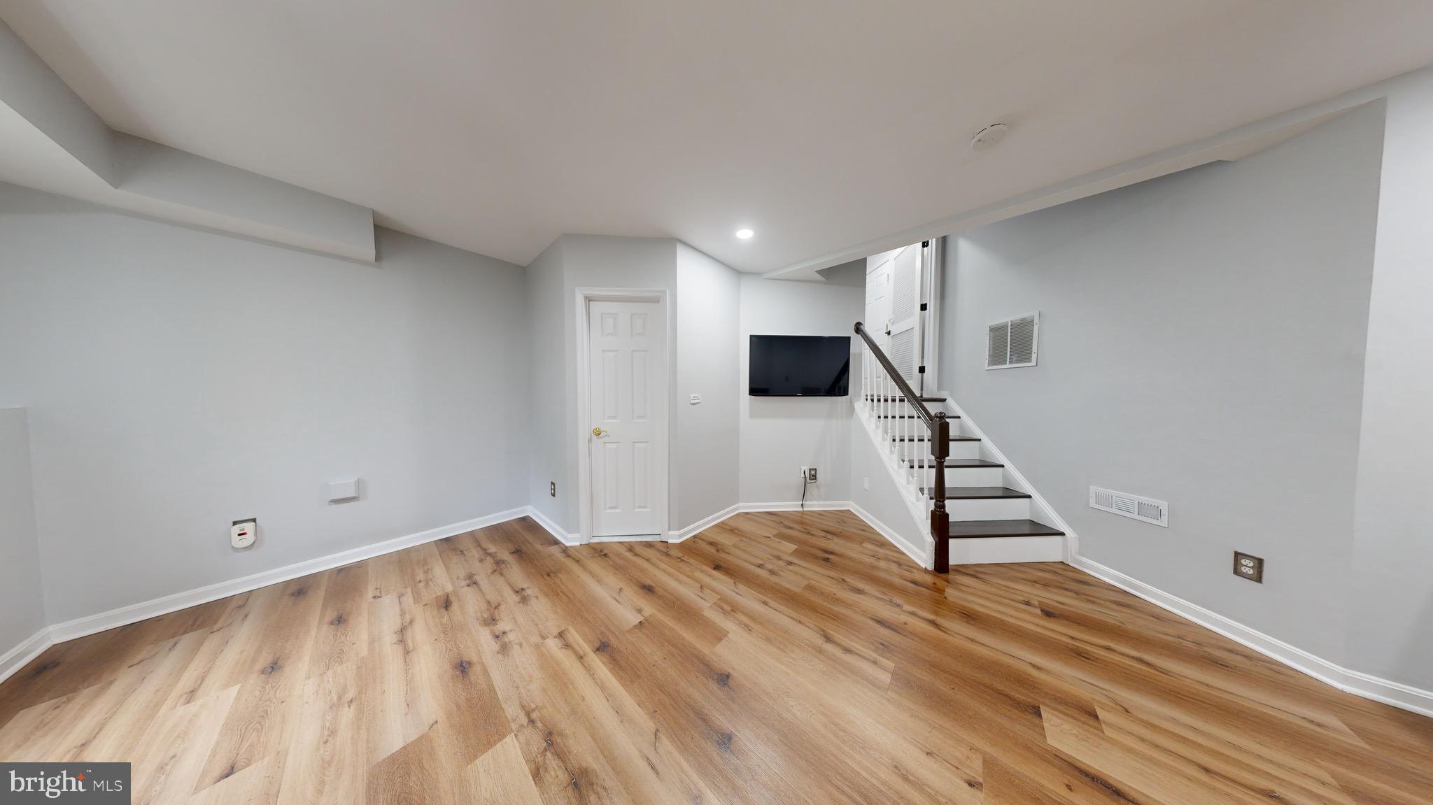 24673 Clock Tower Sq