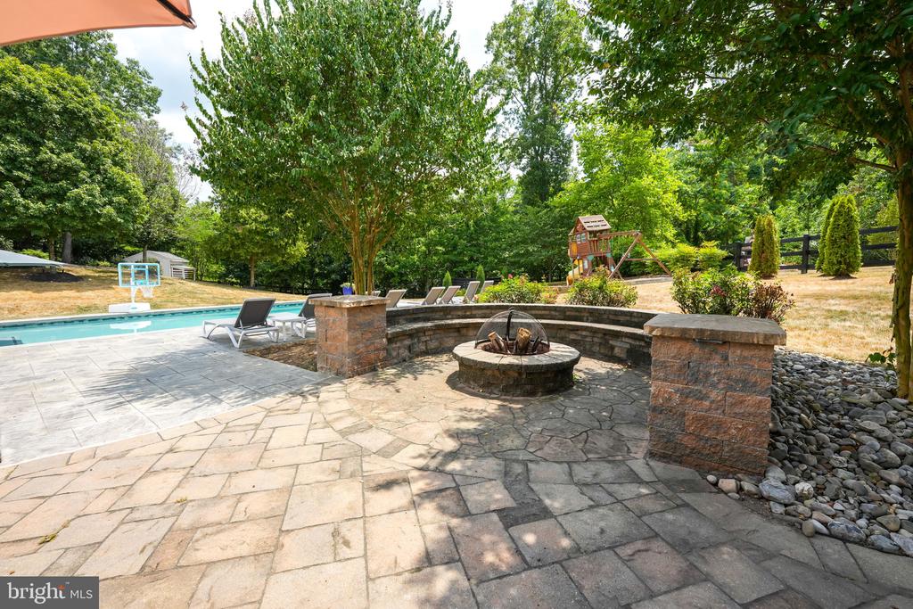 13389 Eagles Rest Dr