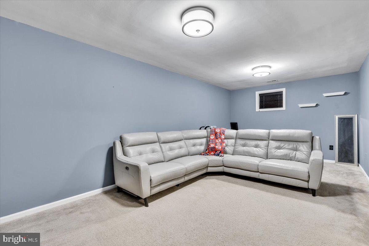 23 McPherson Cir