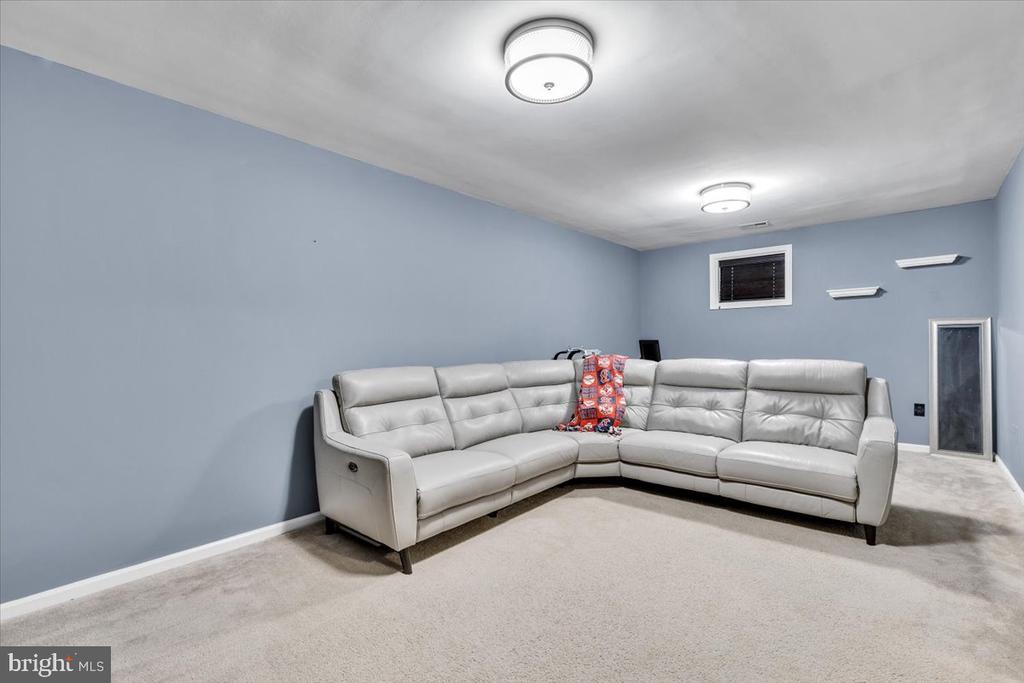 23 McPherson Cir