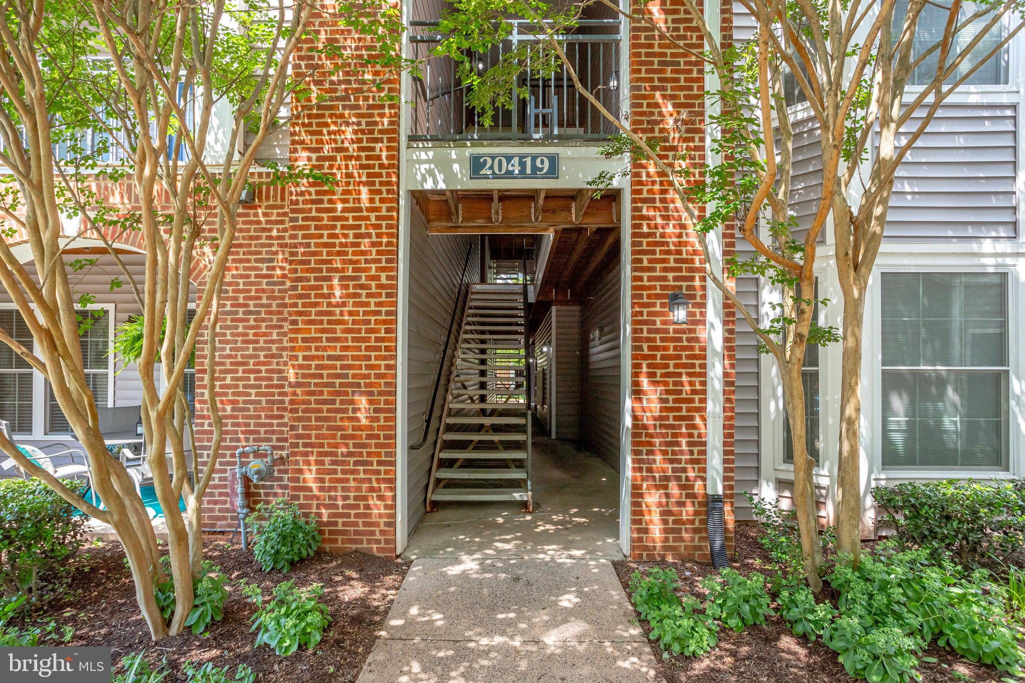 20419 Riverbend Sq #200