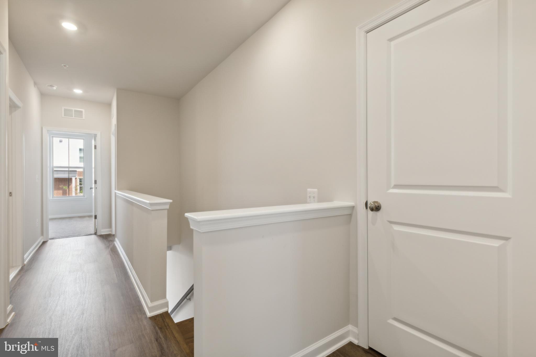 785 Mount Airy Ter NE
