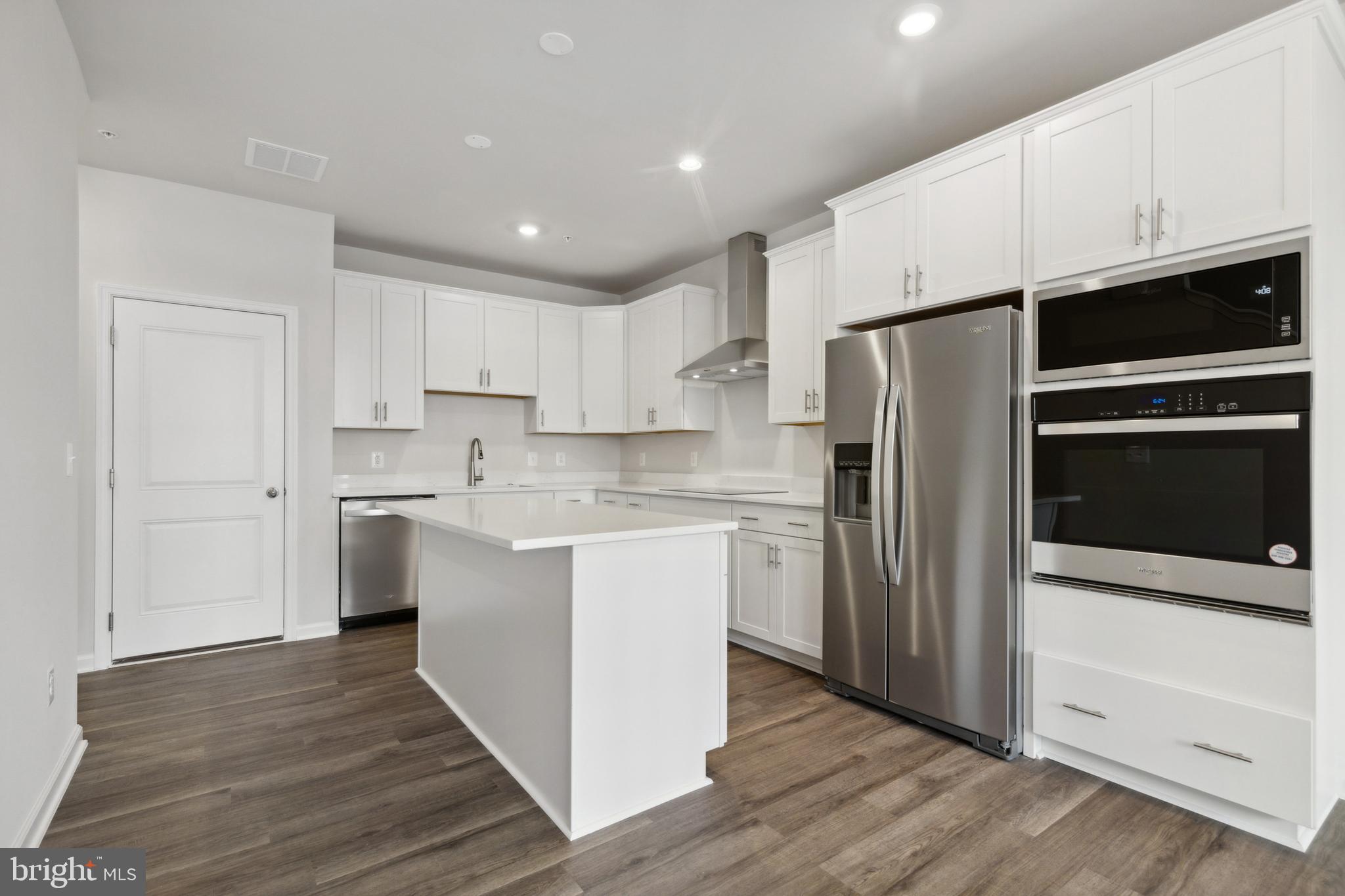 785 Mount Airy Ter NE