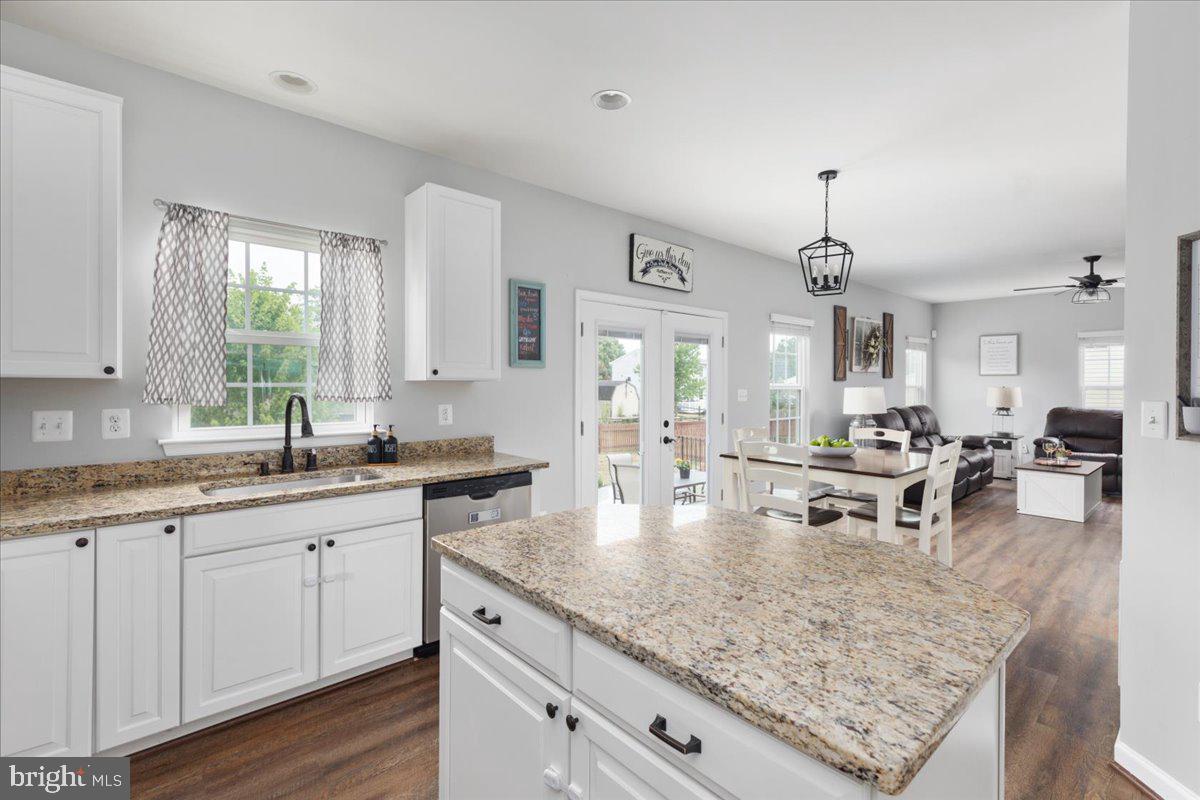 93 Eisentown Dr