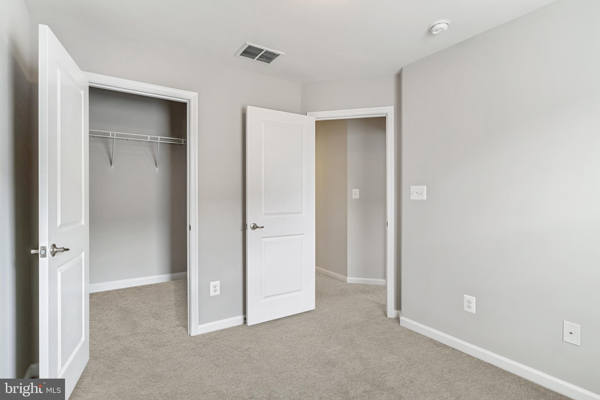 42630 Burbank Ter